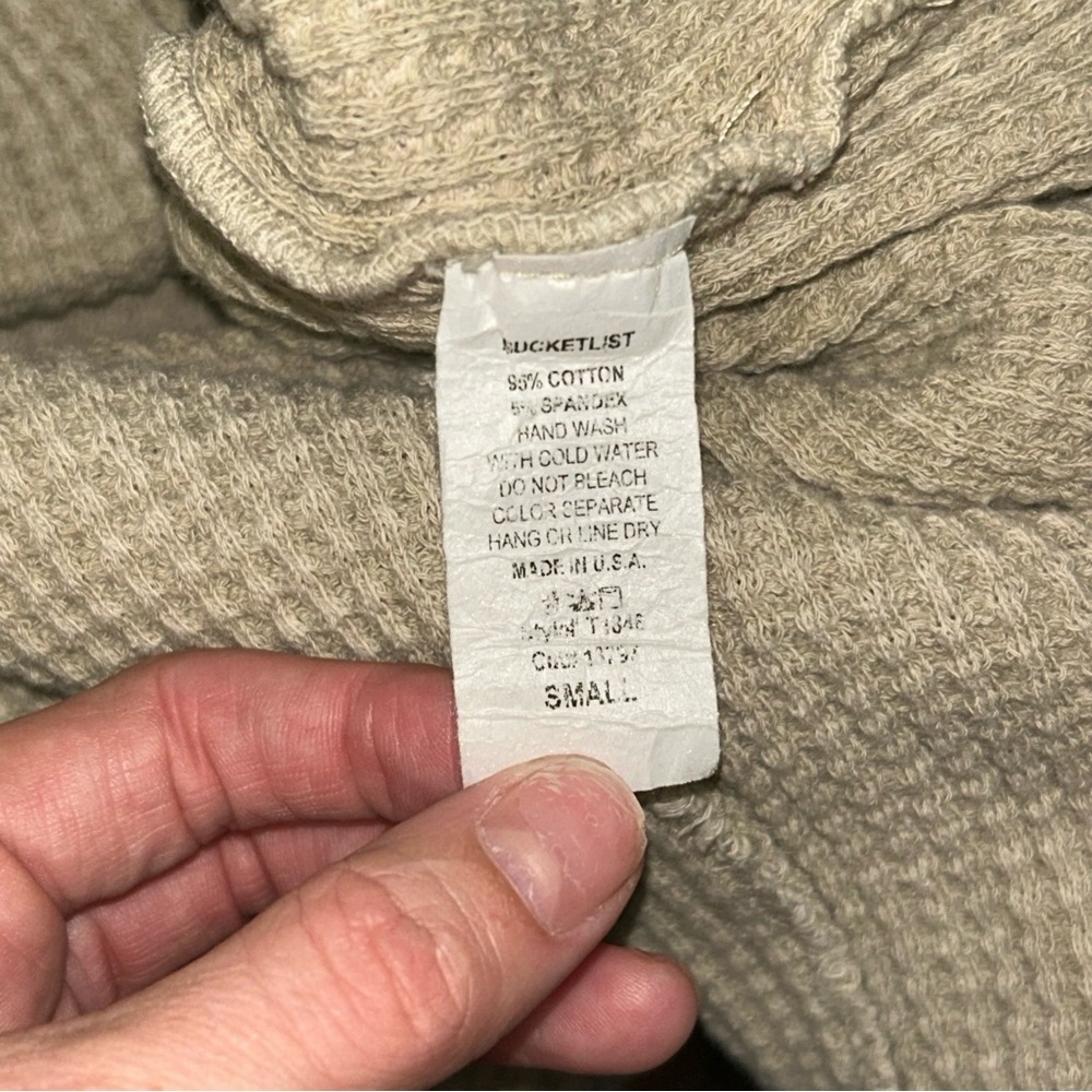 BUCKETLIST Textured sage oatmeal green tone Knit waffle knit  v neck Sweater - Picture 4 of 4